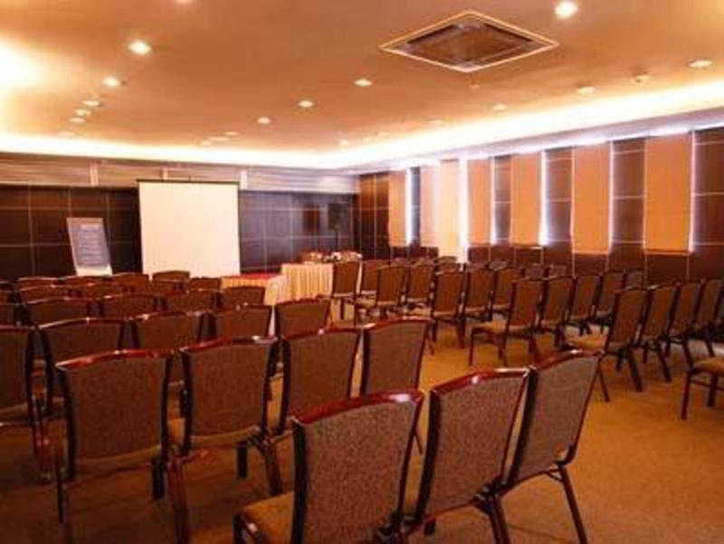 Grand Dafam Braga Hotel