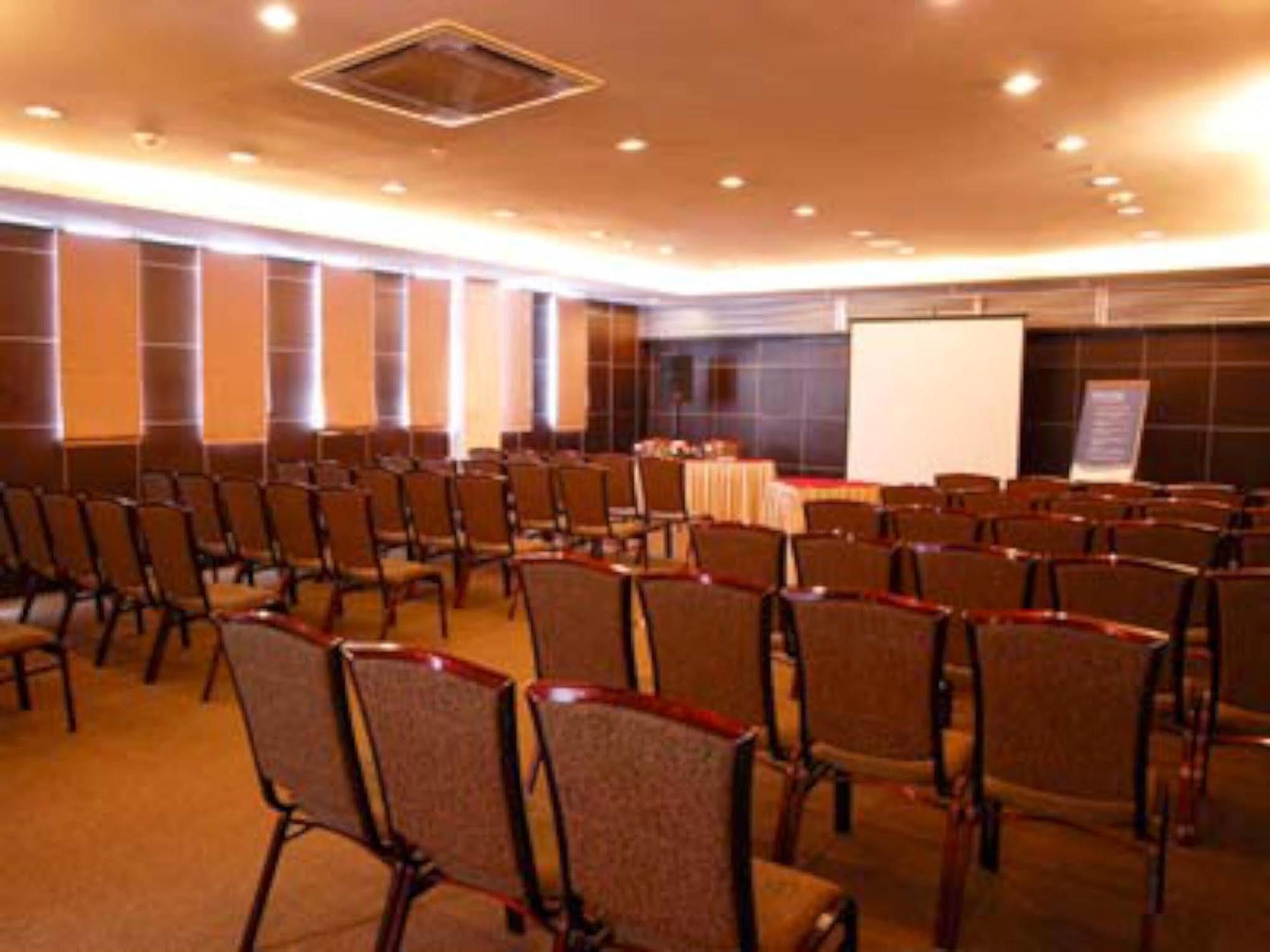 Hotel Grand Dafam Braga 4*